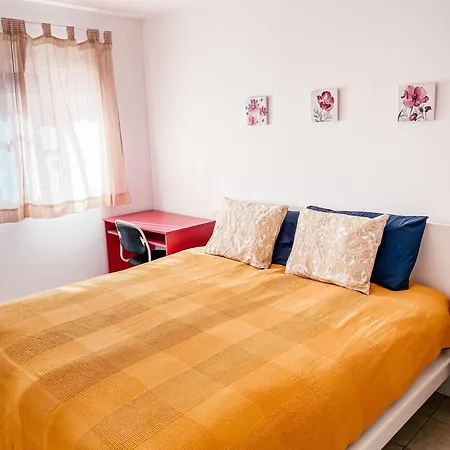 Esmeralda Nani Planta1 Castillo Apartment